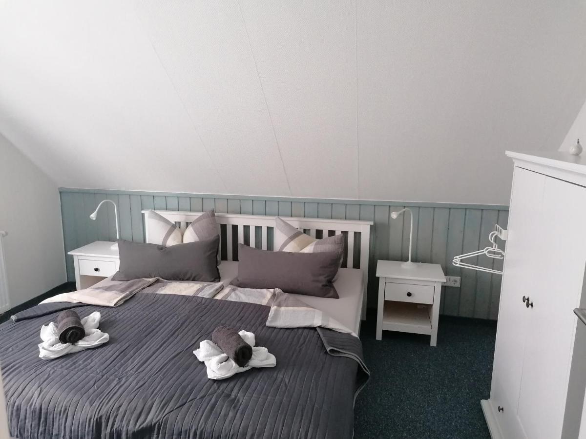 Ferienwohnung Familie Ernst Langenwetzendorf エクステリア 写真